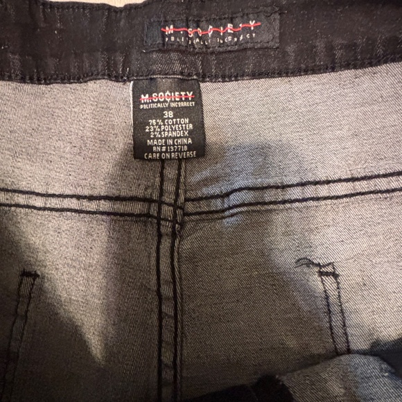 M Society Men’s Black Distressed Denim Shorts Size 38 - Picture 4 of 6